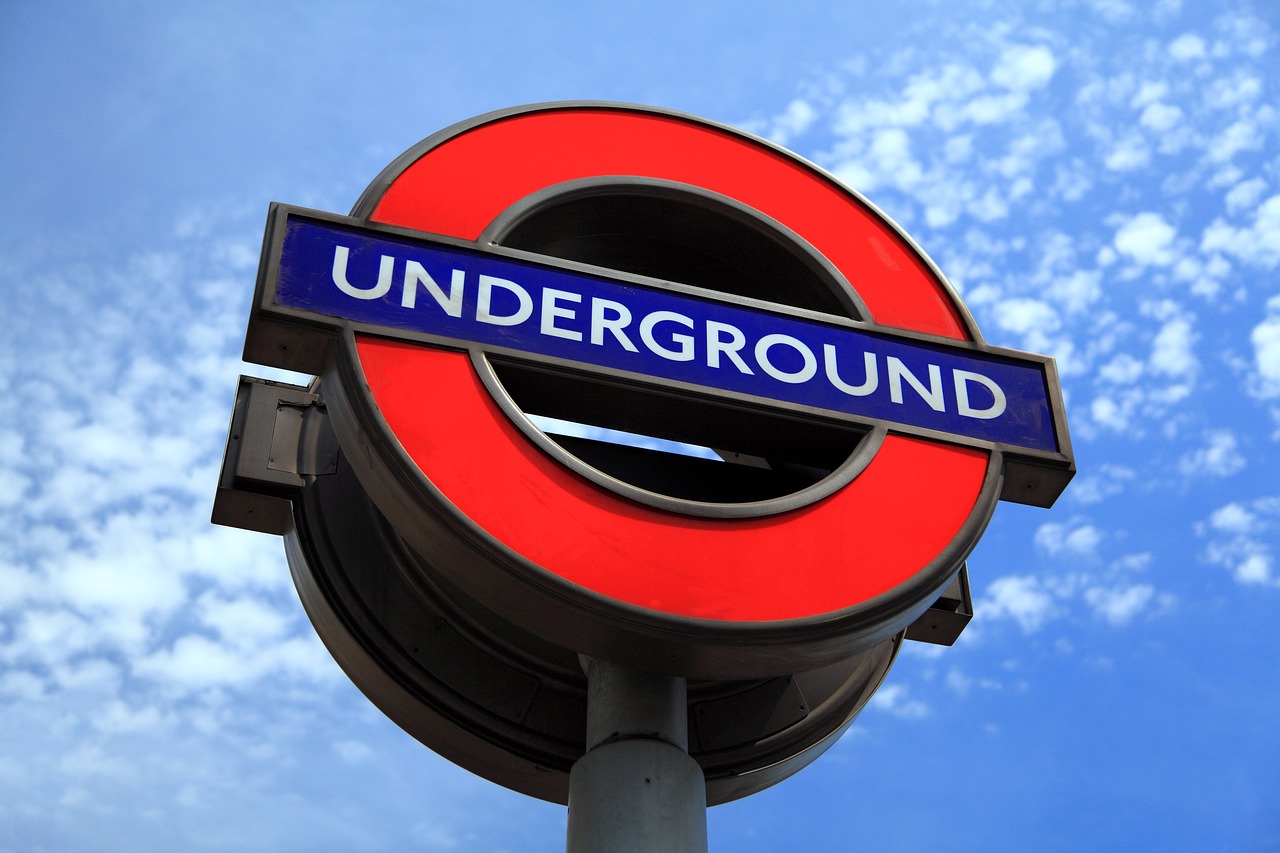 BLOG IMAGE OF UNDERGROUND SIGN: STUDENT ACCOMMODATION